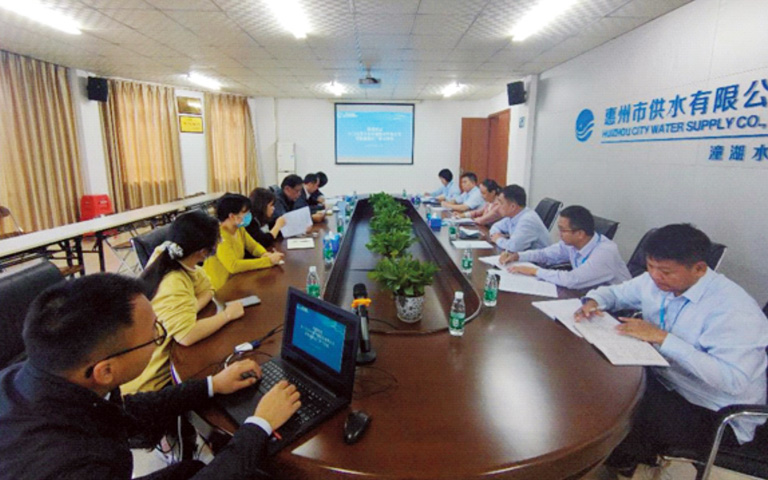 2-边__惠州__交流学习现场.jpg