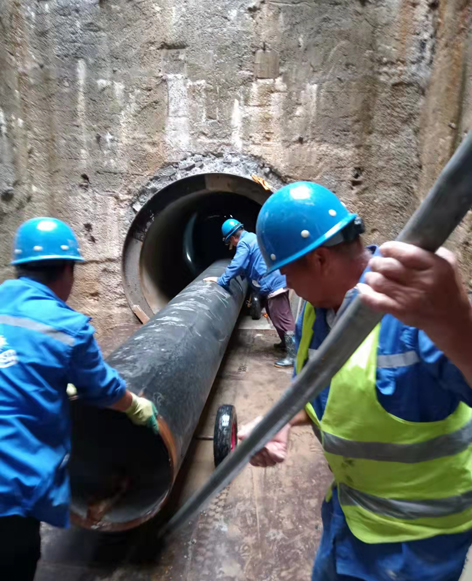 1-北京   供水管线穿越铁路施工现场.jpg