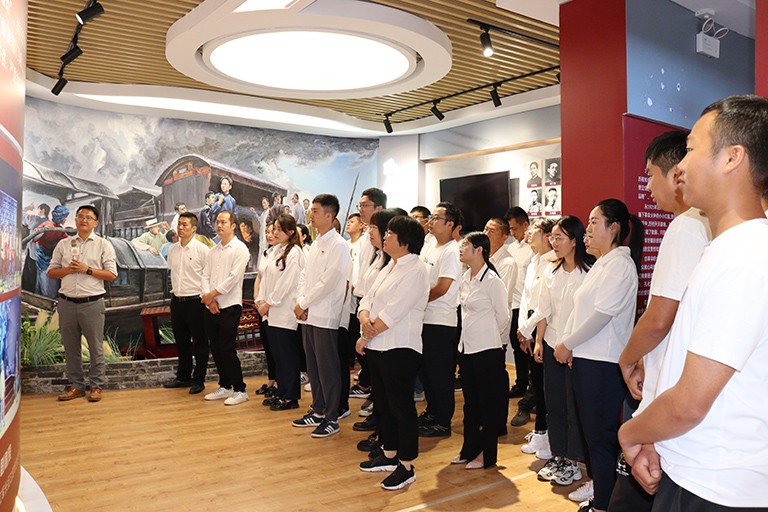 4-双柏福源自来水公司参加主题党日活动2.jpg