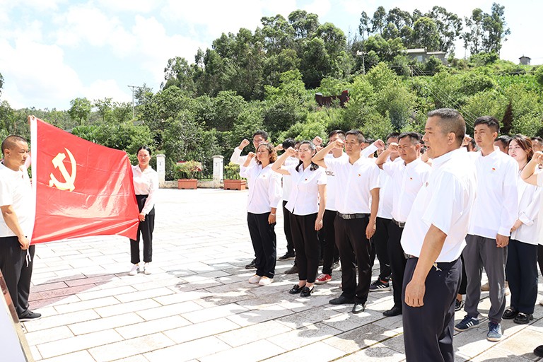 4-双柏福源自来水公司参加主题党日活动4.jpg