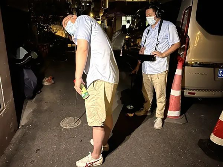 2-3南京  夜间测漏现场.jpg