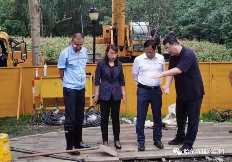 哈尔滨抢险2.jpg