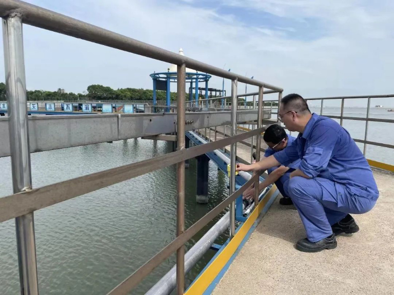 上海城投1.jpg