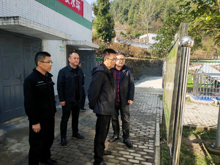 罗家富率队赴重庆环投集团2.jpg