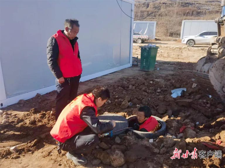 积石山6.jpg