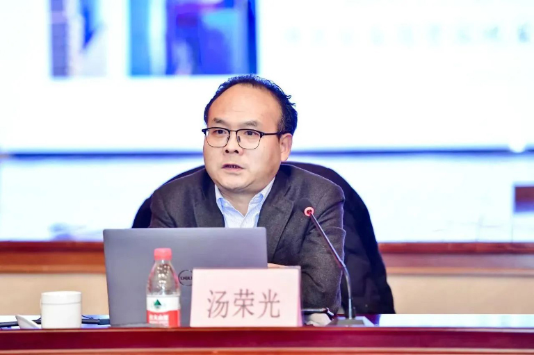 城投党委中心组2.jpg