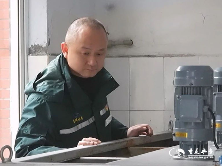 我们身边的榜样-庞长伟-2.jpg