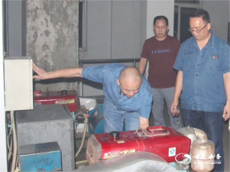 我们身边的榜样-庞长伟-11.jpg