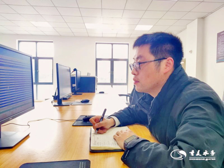 我们身边的榜样-曾泓滔4.jpg