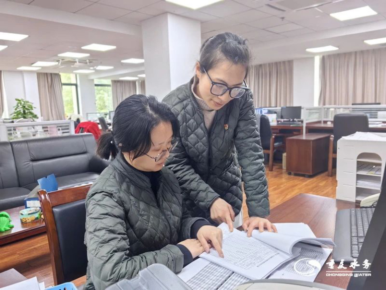 我们身边的榜样-甘晓娟8.jpg