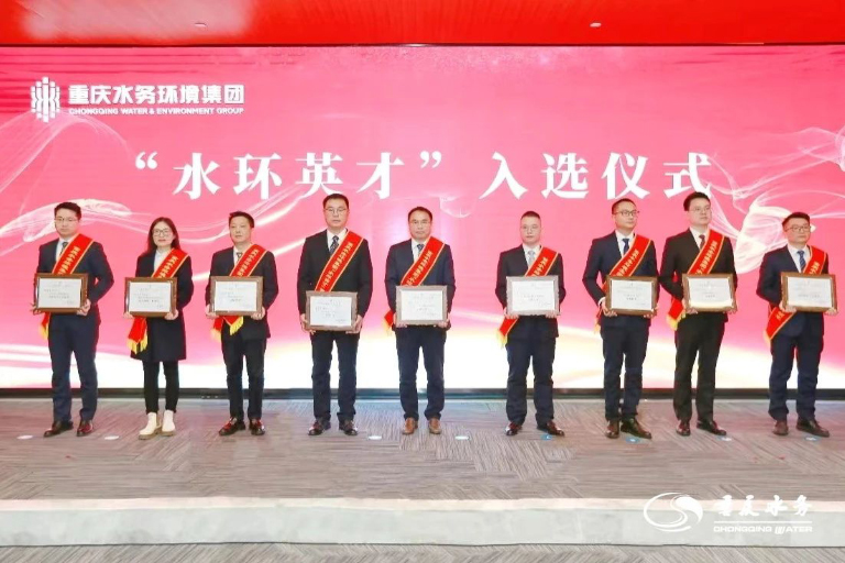 我们身边的榜样-甘晓娟15.jpg