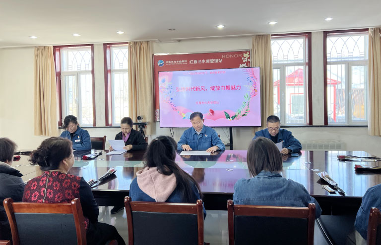 红雁池1.jpg