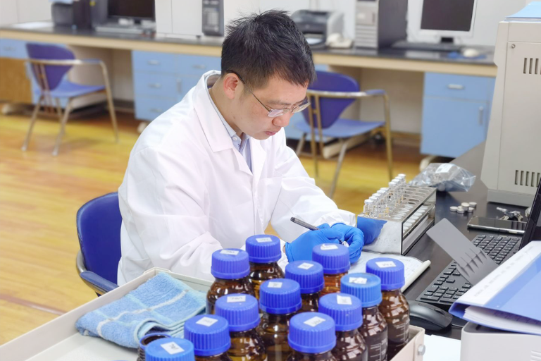 杭州获浙江工匠2.png