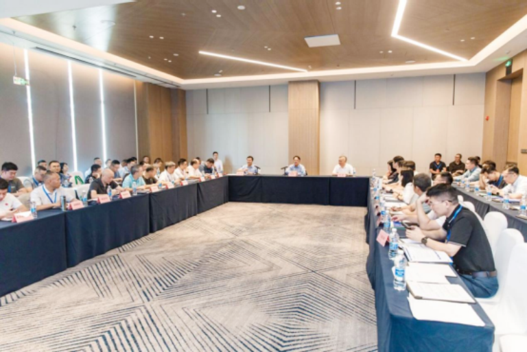 设施更新与修复专业委员会换届1.png
