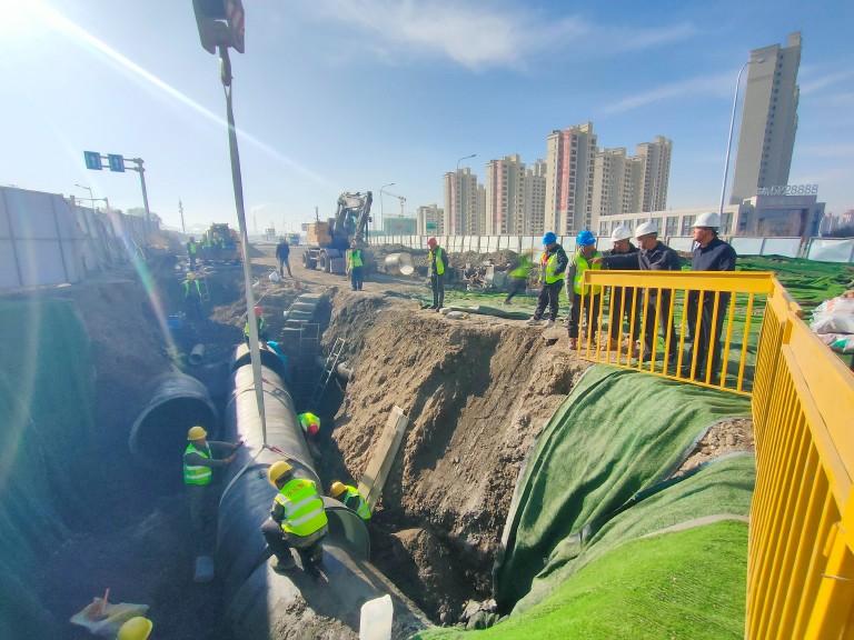 乌鲁木齐东大梁1.jpg