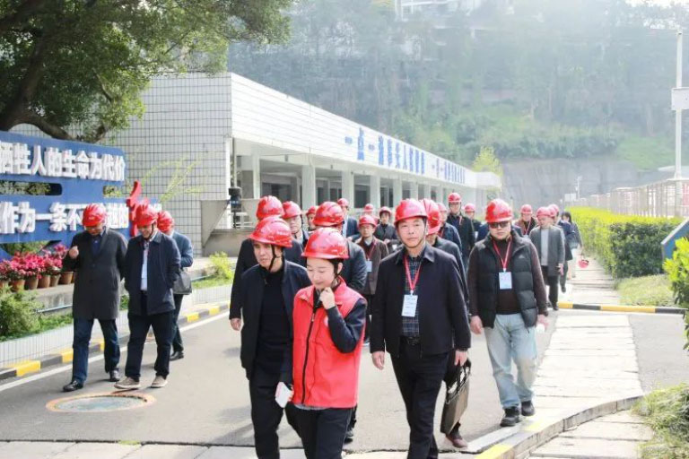 重庆水厂开放日7.jpg