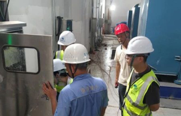 重庆水务环境集团全力应对突发强降雨5.jpg